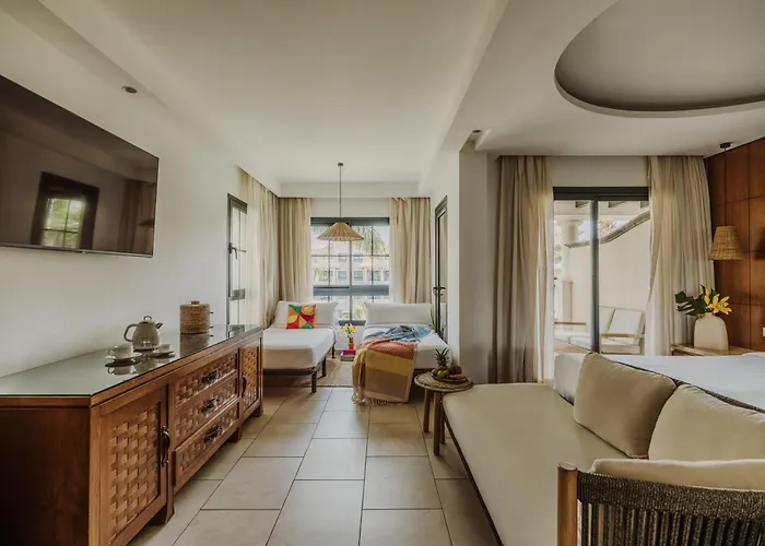 Gran Melia Palacio De Isora & Hotel